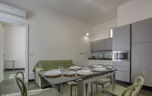 Dining - 1 bedroom nice apartment in Genova (Genova)