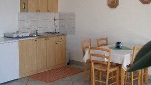 Dining - in Crikvenica mit Schöner Terrasse by Interhome (Crikvenica)