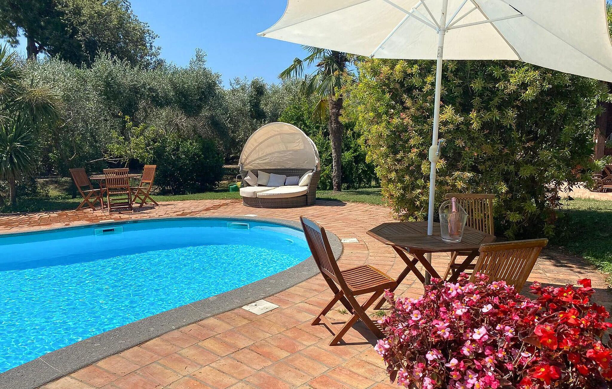 pool