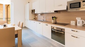 Fridge, oven, dishwasher, cookware/dishes/utensils - La Terrazza di Villanova by Interhome (Villanova d'Albenga)