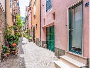 Exterior detail - La Terrazza di Villanova by Interhome (Villanova d'Albenga)