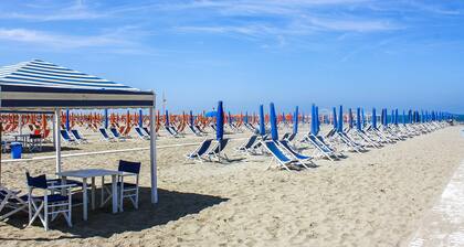Nice home in Forte dei Marmi with WiFi