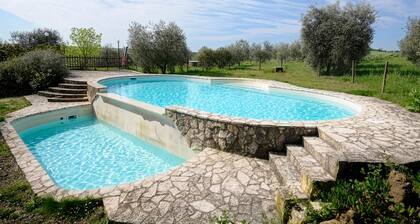4 bedroom lovely apartment in Pomonte