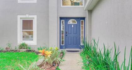 Family Home Near to NASA, SpaceX, Cocoa Beach & Cruise Port
