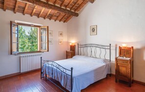 5 bedrooms, travel cot, free WiFi - Stunning home in Cortona (Cortona)