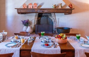 Dining - Beautiful home in Montepulciano (Montepulciano)