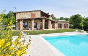 Pool - Nice home in San Venanzo (San Venanzo)