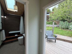 Bathroom - 🌊Ocean Knoll Stylish Suite, New, Private & Quiet (Trinidad)