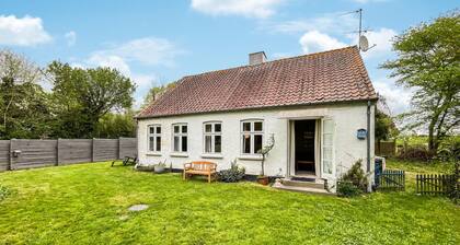3 bedroom beautiful home in Askeby