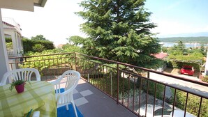 Outdoor dining - Apartment Mladen - 1 by Interhome (Krk/Njivice)