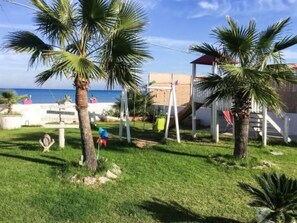 Children’s area - Große Wohnung in Balestrate mit Grill und Garten by Interhome (Balestrate)