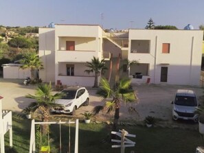 Exterior - Große Wohnung in Balestrate mit Grill und Garten by Interhome (Balestrate)