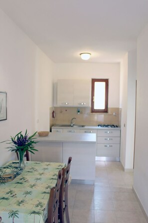 Private kitchen - mit Wasserblick by Interhome (Capoliveri)