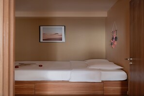Unclassified image, 3 of 187, button - ICONIC SOHO RESIDENCE SAIGON D1 (Ho Chi Minh City)