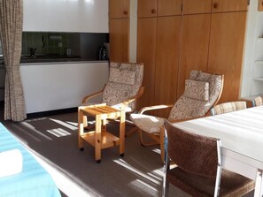 Interior - Selva AP A8, 1-Zimmerwohnung by Interhome (Adelboden)
