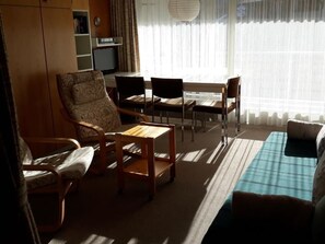 TV - Selva AP A8, 1-Zimmerwohnung by Interhome (Adelboden)