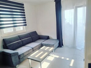Living area - 50 Meter vom Strand entfernt by Interhome (Hvar/Gdinj)