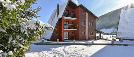 Esterni