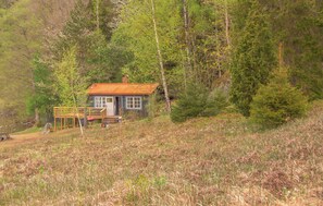 Exterior - Beautiful home in Bålsta with lake view (Bålsta)