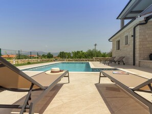 Pool - Villa Aeris by Interhome (Labin)