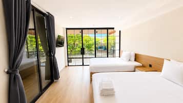 Family Room, Balcony | City view