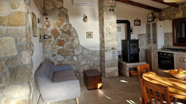 Interior - in Kaštel Lukšić mit großer Terrasse und Bergblick by Interhome (Kaštel Lukšić)