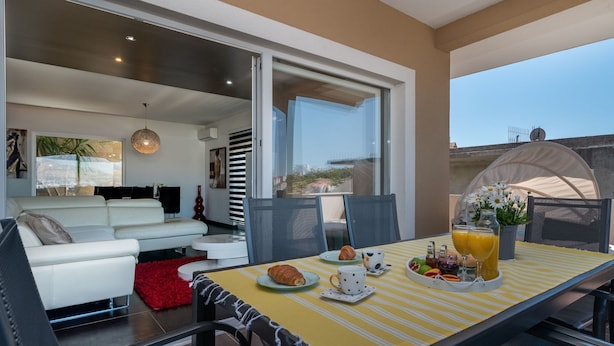 Outdoor dining - Modernes Apartment mit Gartennutzung, einer groß by Interhome (Trogir/Okrug Donji)