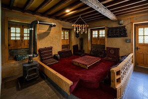 Interior - Shepherd Barn Pahalgam (Pahalgam)