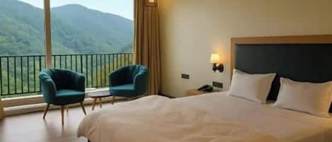 Deluxe Room | Free WiFi