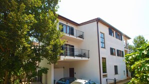 Unclassified image, 4 of 12, button - Apartment 1918 by Interhome (Medulin)