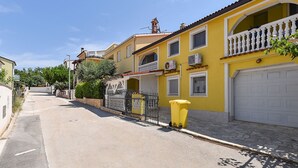 Unclassified image, 4 of 12, button - Apartment 2359 by Interhome (Medulin)