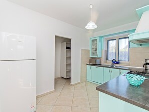 Fridge, microwave, oven, dishwasher - Villa Colomba by Interhome (Barbariga)