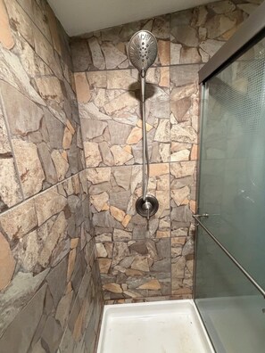 Shower, hair dryer, towels, soap - FIFA World Cup Dallas - Big + Private - Cheap Rate - Large Groups - Rural (Fort Worth)