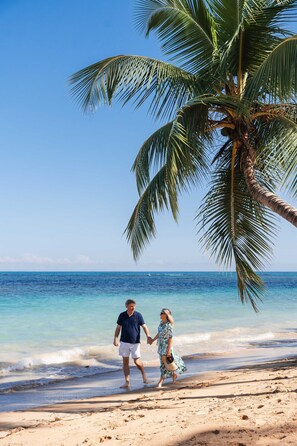 On the beach - 2BR/2.5BA Beachfront Condo Sol de Arena B2 (Las Terrenas)