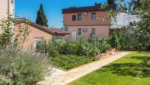 Exterior - Villa Maxima by Interhome (Bokordici)