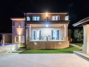 Terrace/patio - Villa Maxima by Interhome (Bokordici)