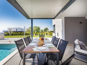 Outdoor dining - Villa Ana by Interhome (Bokordici)