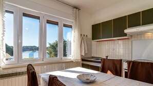 Luokittelematon kuva, 5 kautta 29, painike
