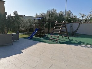Children’s area - Mirjana mit eingezäuntem Garten by Interhome (Pula/Banjole)