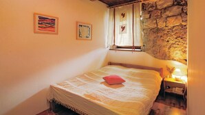2 bedrooms, Internet - mit Pool in Lukovo Sugarje by Interhome (Starigrad-Paklenica)