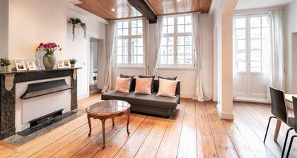 Deluxe Capital Street Stay for 12