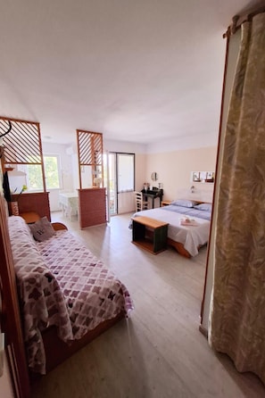 Unclassified image, 3 of 23, button - 'Kate' mit Balkon by Interhome (Rovinj)