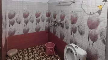 Deluxe Double Room, Balcony, Mountain View | Bathroom