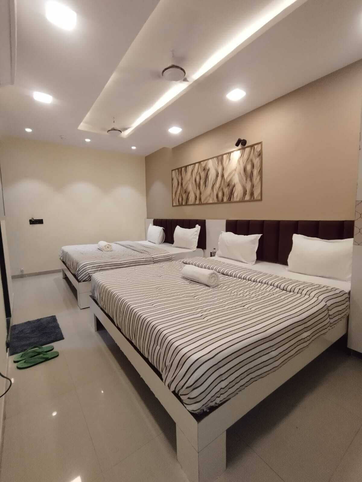 Family Room | Free WiFi