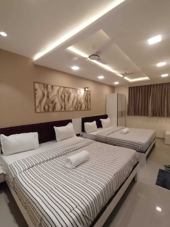 Family Room. Lalji S Hotel And Restaurant