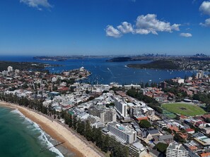 Beach nearby - Stunning Art Deco 2BR Apartment Balgowlah (Balgowlah)