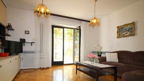 Unclassified image, 4 of 25, button - Pinia in Strandnähe  mit Garten by Interhome (Dracevac)