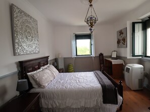 Bedroom - Luxuriöses Apartment Bed and Breakfast mit Küche by Interhome (Tábua)