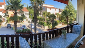 Outdoor dining - Funtana Apartments AP 4, nur 500 Meter zum Zentrum by Interhome (Poreč/Funtana)