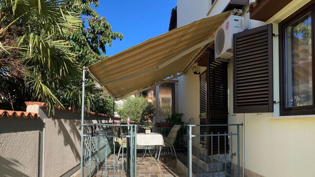 Outdoor dining - Funtana Apartments AP 3, nur 500 Meter vom Zentrum by Interhome (Poreč/Funtana)